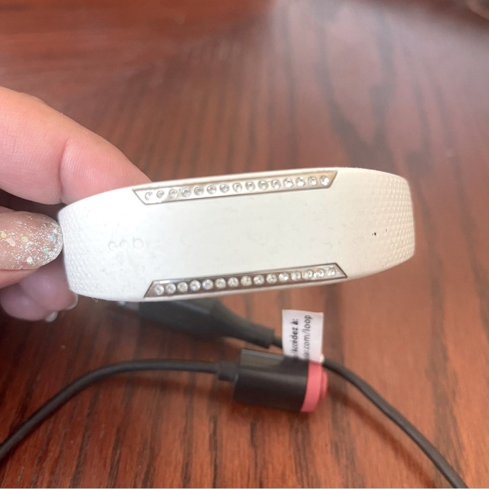 Polar Loop Crystal - activity tracker with genuine Swarovski crystals.